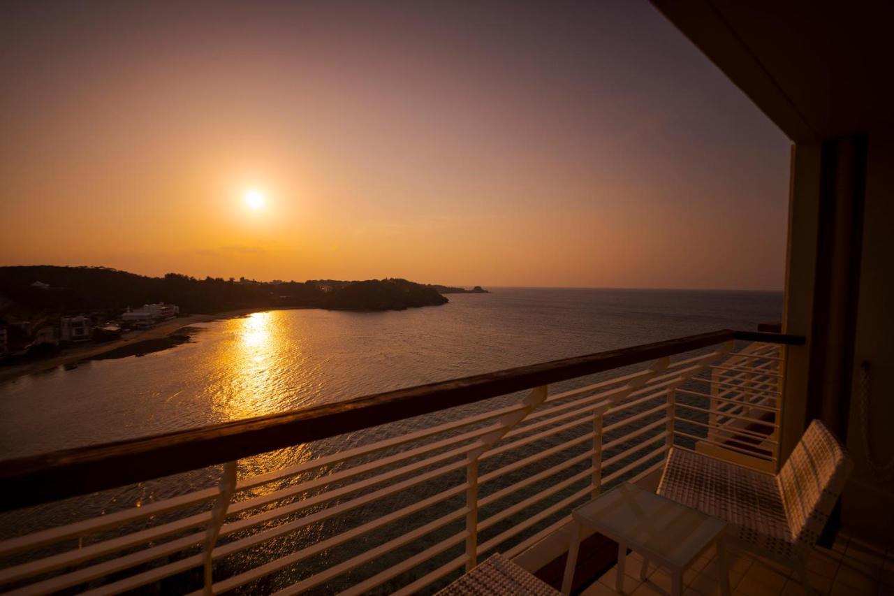 אונה Renaissance Okinawa Resort מראה חיצוני תמונה